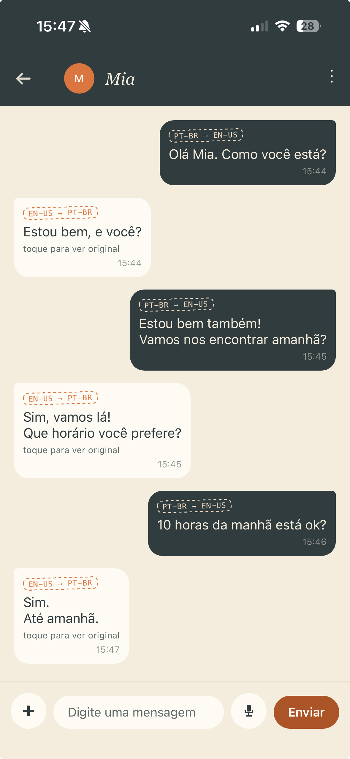 Conversa aberta em português com as mensagens recebidas traduzidas para português